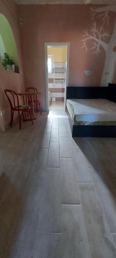 Regina Vendeghaz Miskolc Διαμέρισμα Εξωτερικό φωτογραφία